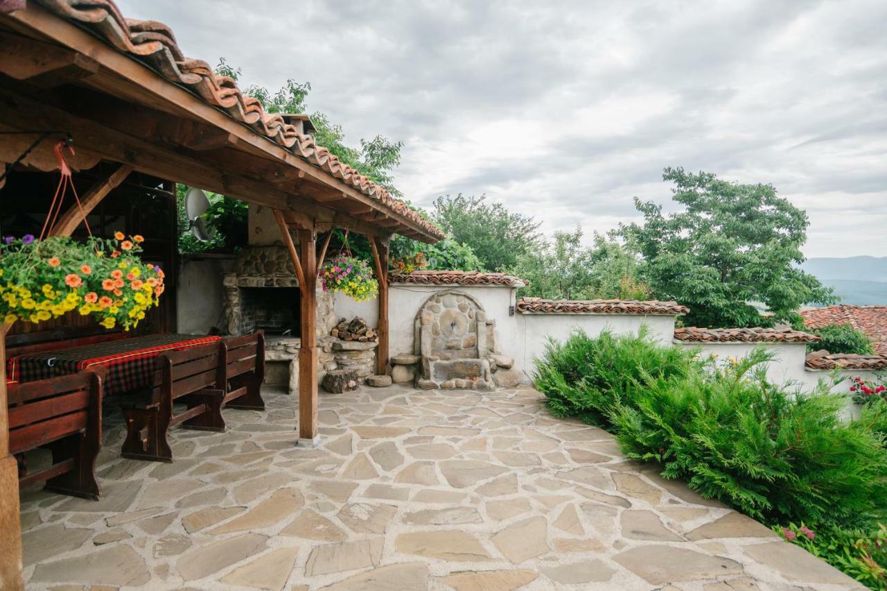 Отель Kodjamanova House Жеравна Экстерьер фото