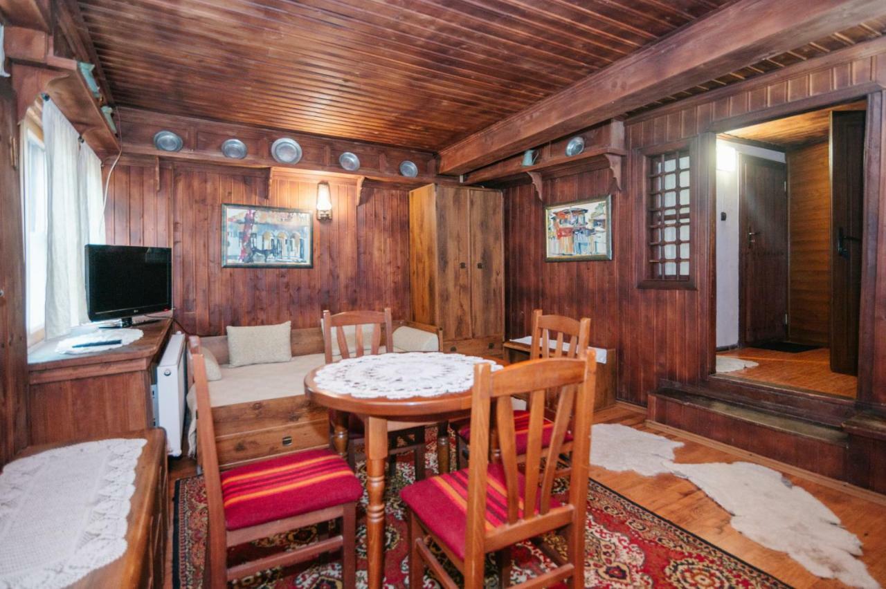 Отель Kodjamanova House Жеравна Экстерьер фото