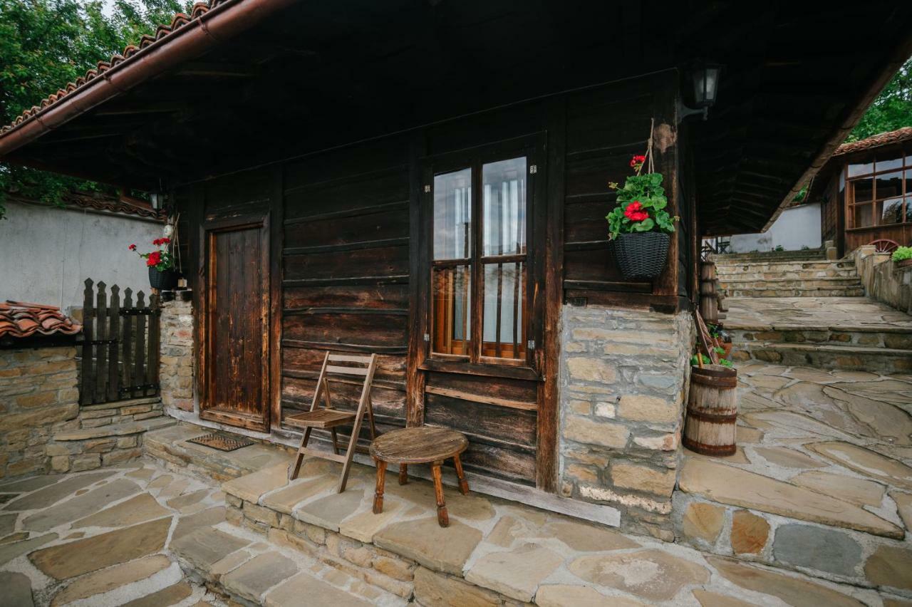 Отель Kodjamanova House Жеравна Экстерьер фото