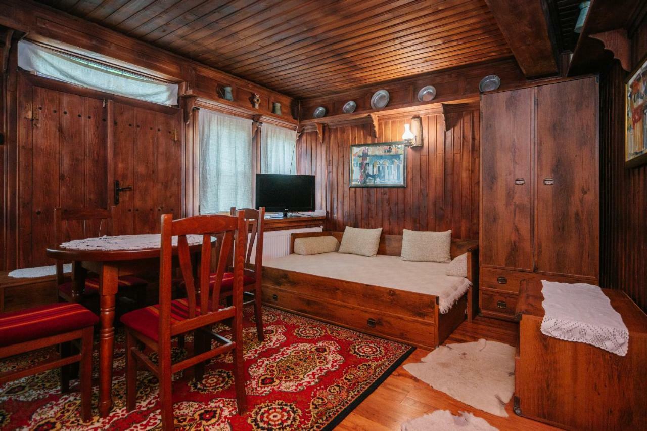 Отель Kodjamanova House Жеравна Экстерьер фото